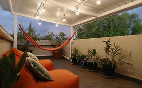 Seaside 3 Suites Penthouse With Pool Gym & Bbq Terrace